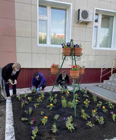 Участие Центра занятости населения в благоустройстве и озеленении города Нурлат